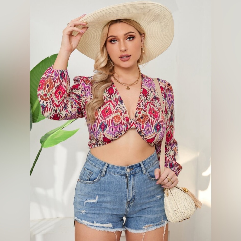 NWT Lantern Sleeve Printed Top